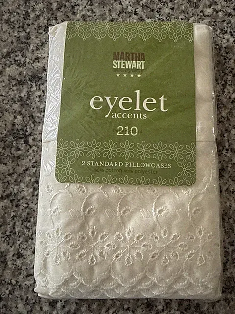 Martha Stewart 2 In a Pk Standard Ivory 20X26 Pillowcases 210 TC Cotton/poly VTG