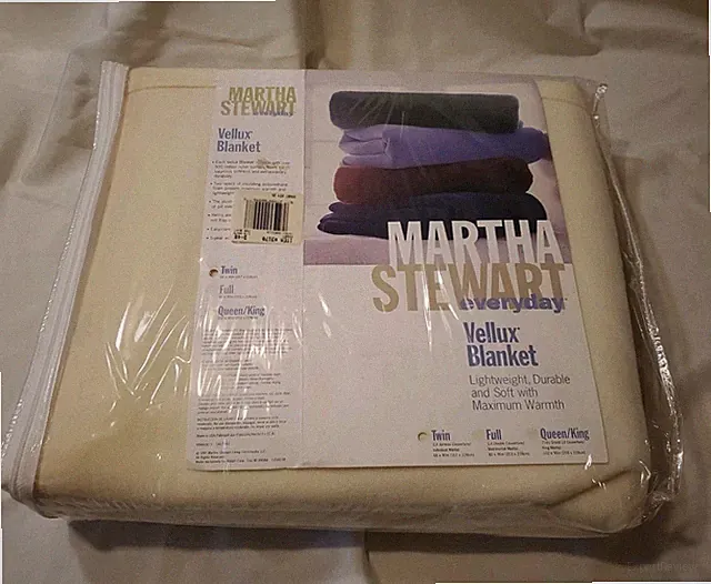 MARTHA STEWART BEIGE VELLUX TWIN BLANKET 1997 NEW USA MADE
