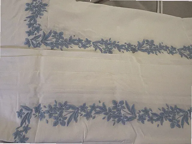 Martha Stewart Egypt NWT 2pc KING Shams 100% Cotton Soft Embroidery Wildflower