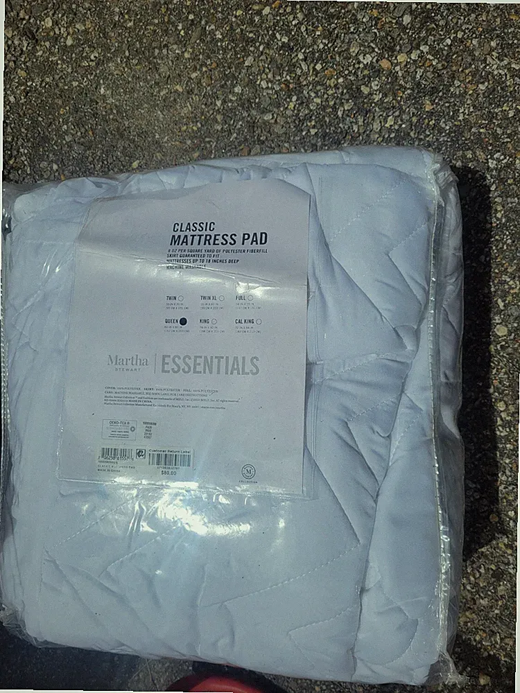 Martha Stewart Essential Queen Mattress Pad Cover Topper 18' Deep White NEW