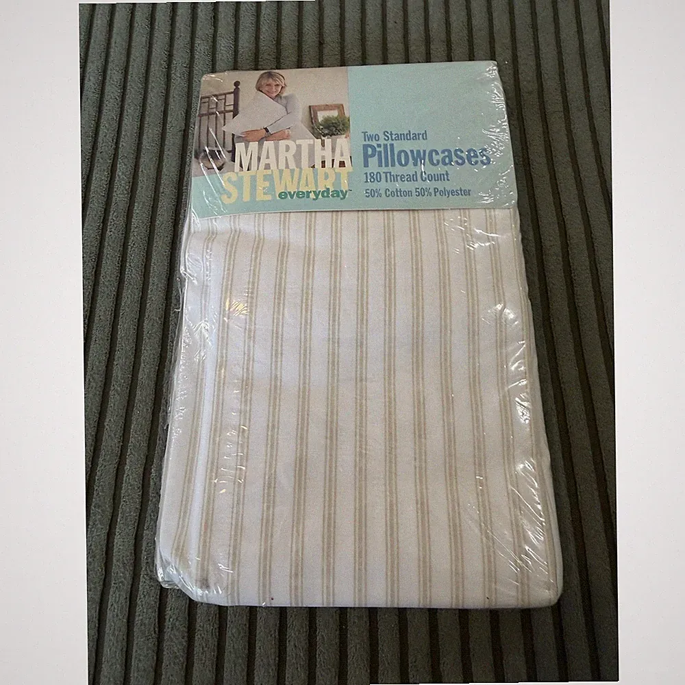 Martha Stewart Everyday Two Standard Pillowcases 180 Thread Count Blend Stripe
