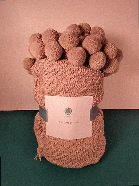 Martha Stewart Retired NOS Pom Pom Throw Blanket TAN 50x70 Acrylic