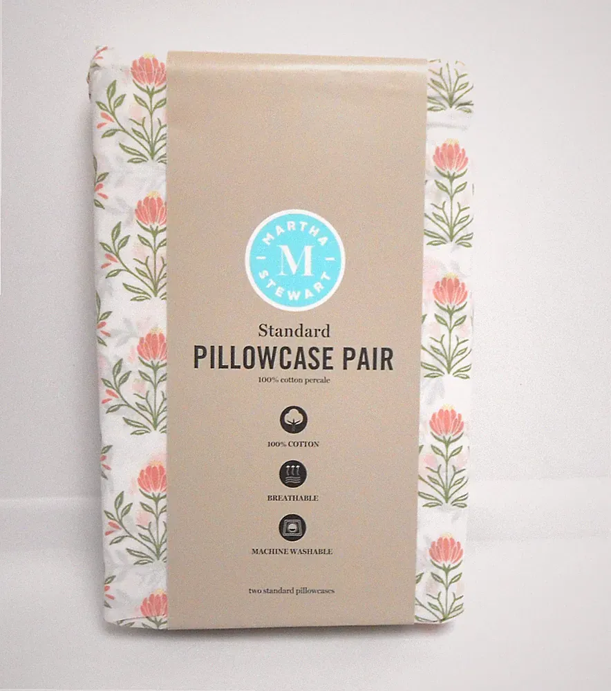 Martha Stewart Standard Set of 2 White Pillowcases Floral Pattern