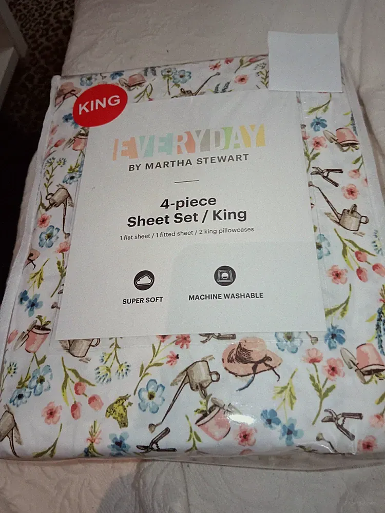 MARTHA STEWART WHITE BLUE IN THE GARDEN FLORAL 4 PIECE KING SHEET SET POLY NIP