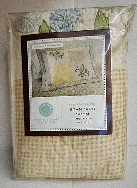NEW Martha Stewart Standard Pillow Sham / Collectors Quilt Trailing Flowers -NIP